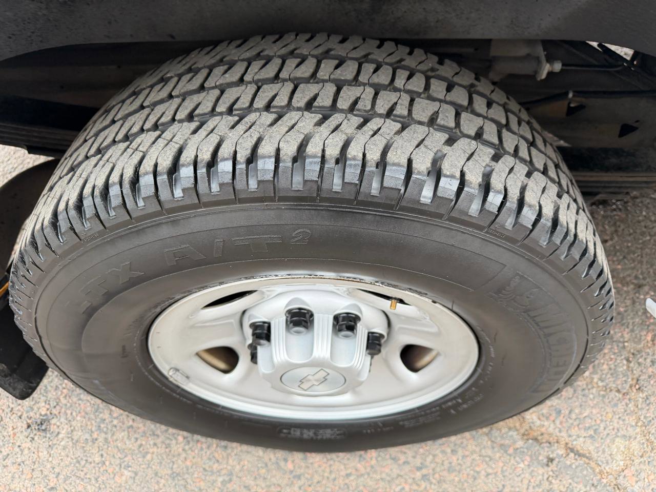 Used 2019 Chevrolet Express 3500 Extended w/ Driver Convenience Package image 32