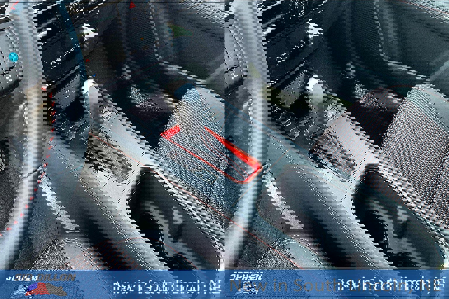 New 2025 Nissan Kicks SR image 8