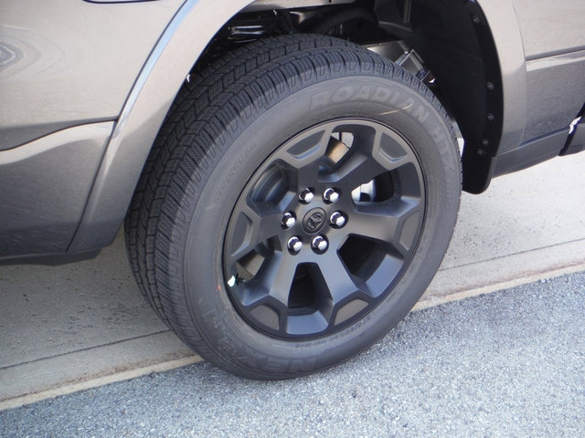 New 2027 RAM 1500 4x4 Crew Cab image 7