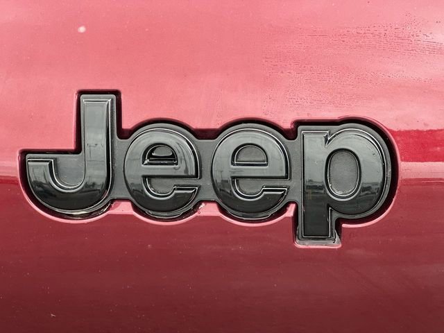 Used 2023 Jeep Grand Cherokee L Laredo image 11