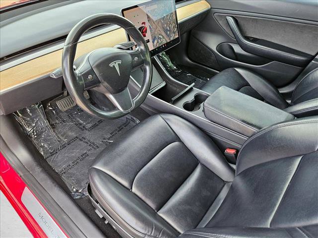 Used 2018 Tesla Model 3 Long Range image 11