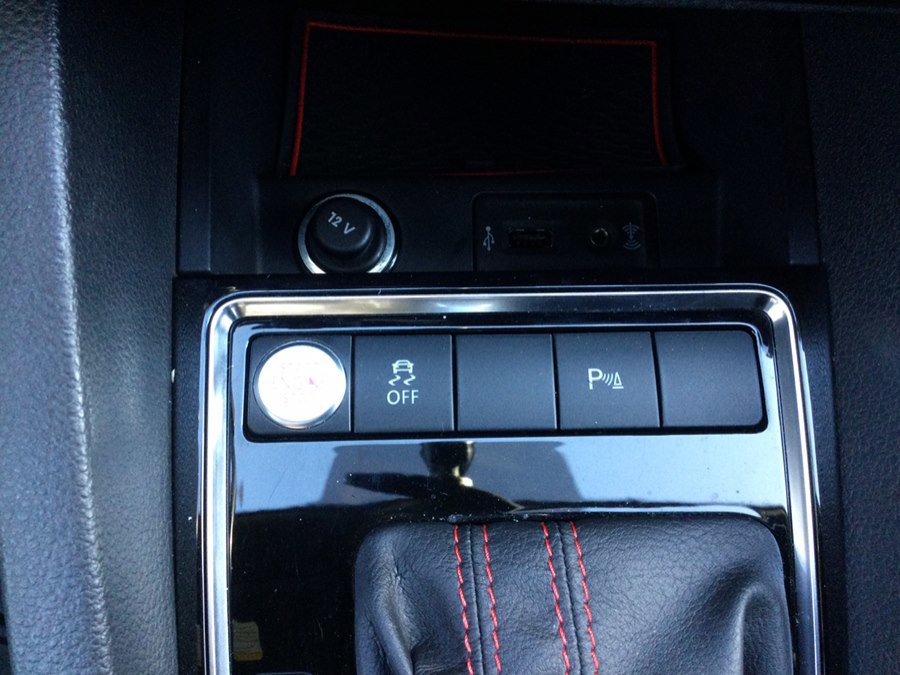 Used 2017 Volkswagen Jetta GLI FWD image 30