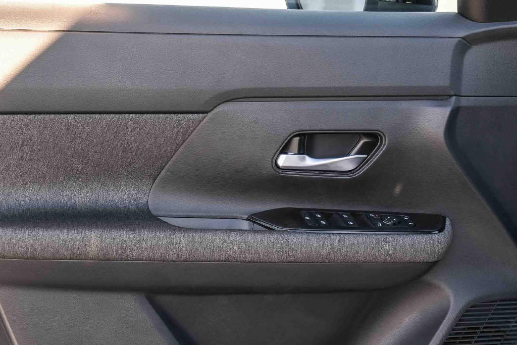 New 2027 Nissan Kicks SV AWD/4WD image 20