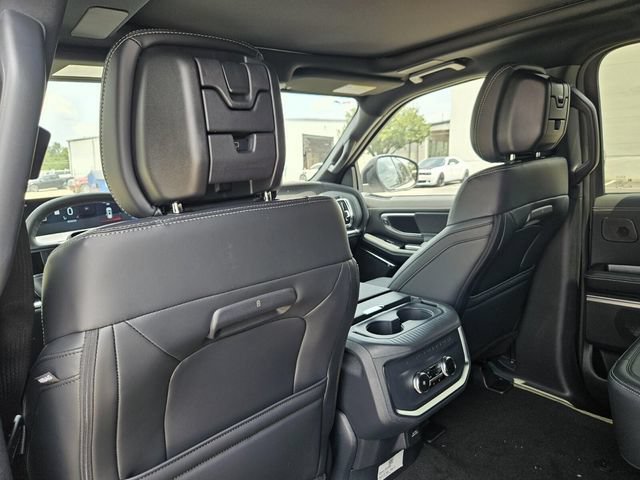 New 2027 Ford Expedition Platinum w/ Stealth Appearance Package AWD/4WD image 15