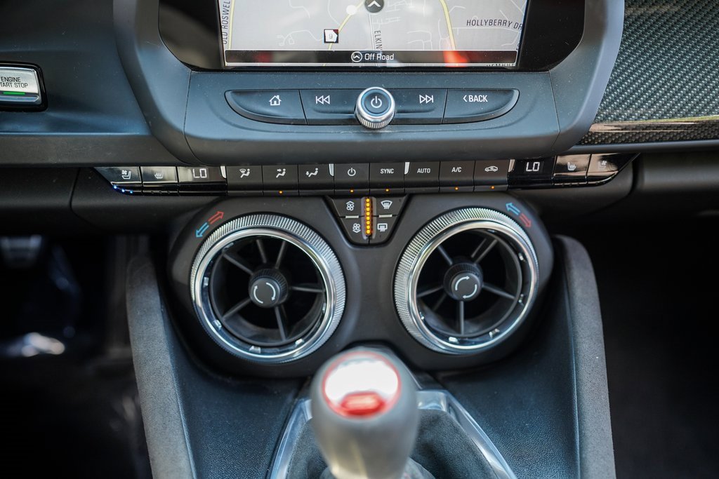 Used 2018 Chevrolet Camaro ZL1 image 33
