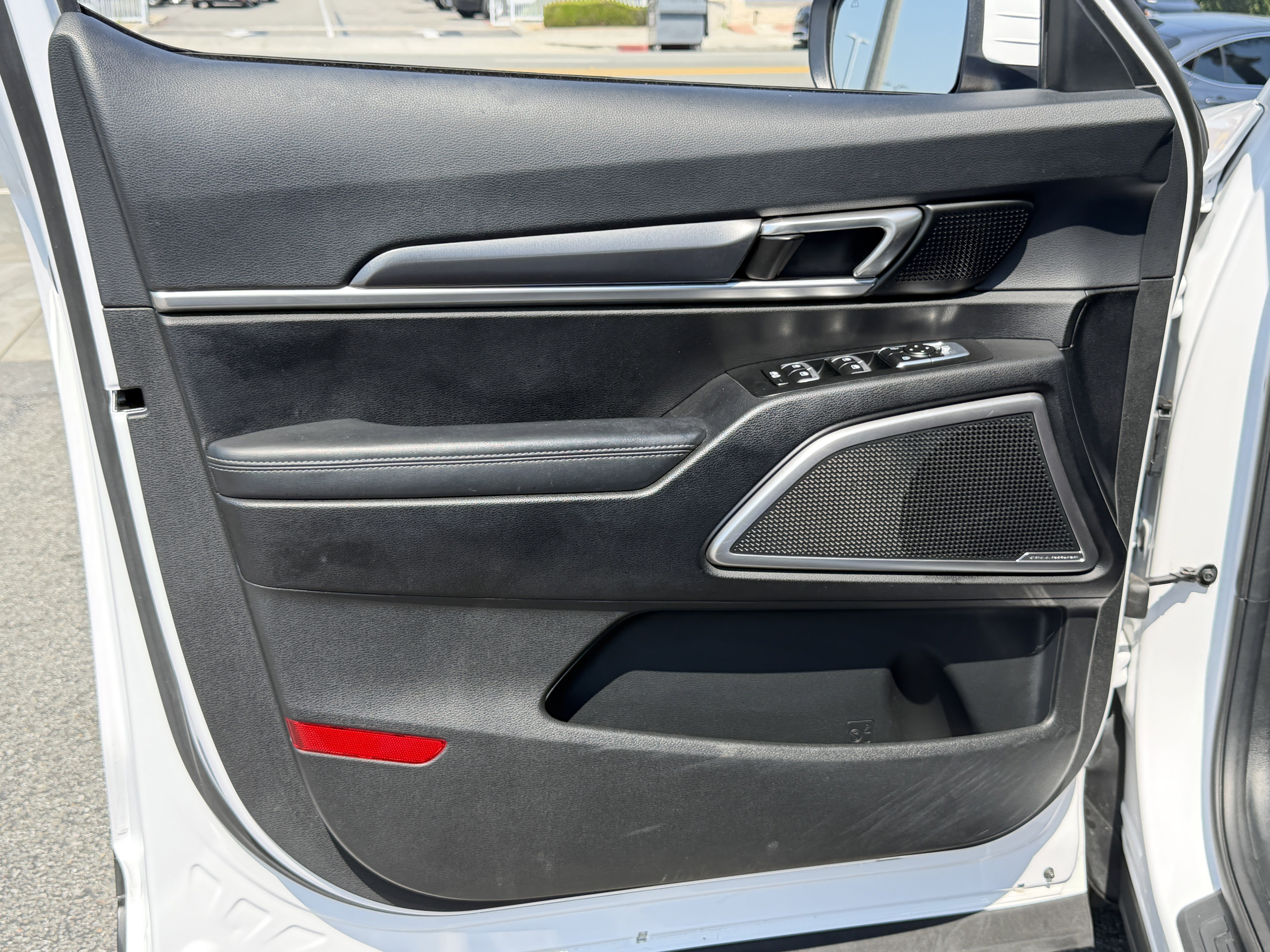 Certified 2024 Kia Telluride LX FWD image 13
