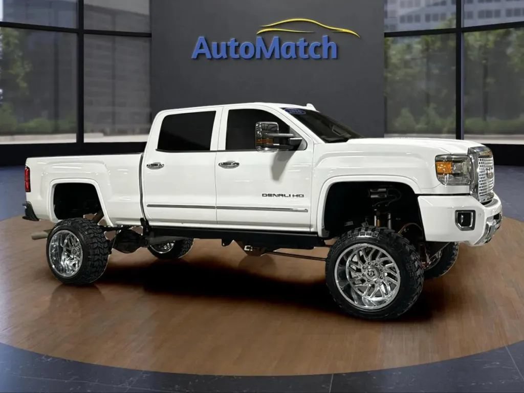 Used 2016 GMC Sierra 2500 Denali w/ Duramax Plus Package AWD/4WD image 12