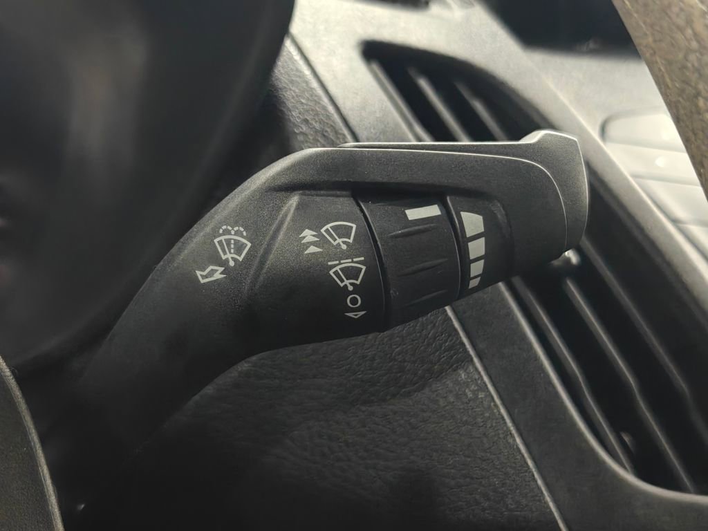 Used 2015 Ford Transit Connect XL image 10