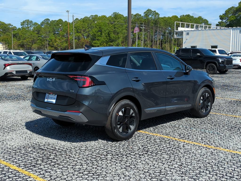New 2026 Kia Sportage LX FWD image 7