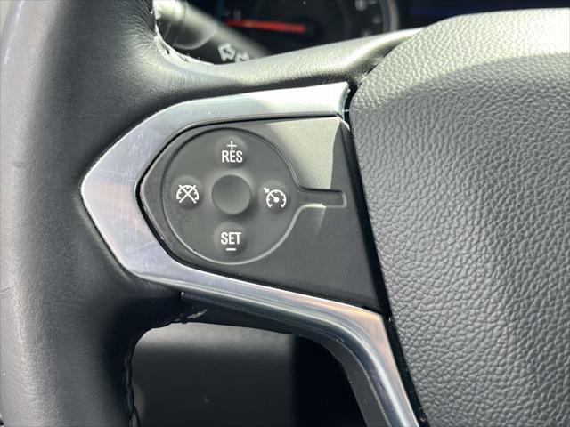 Used 2021 Chevrolet Traverse LT image 24