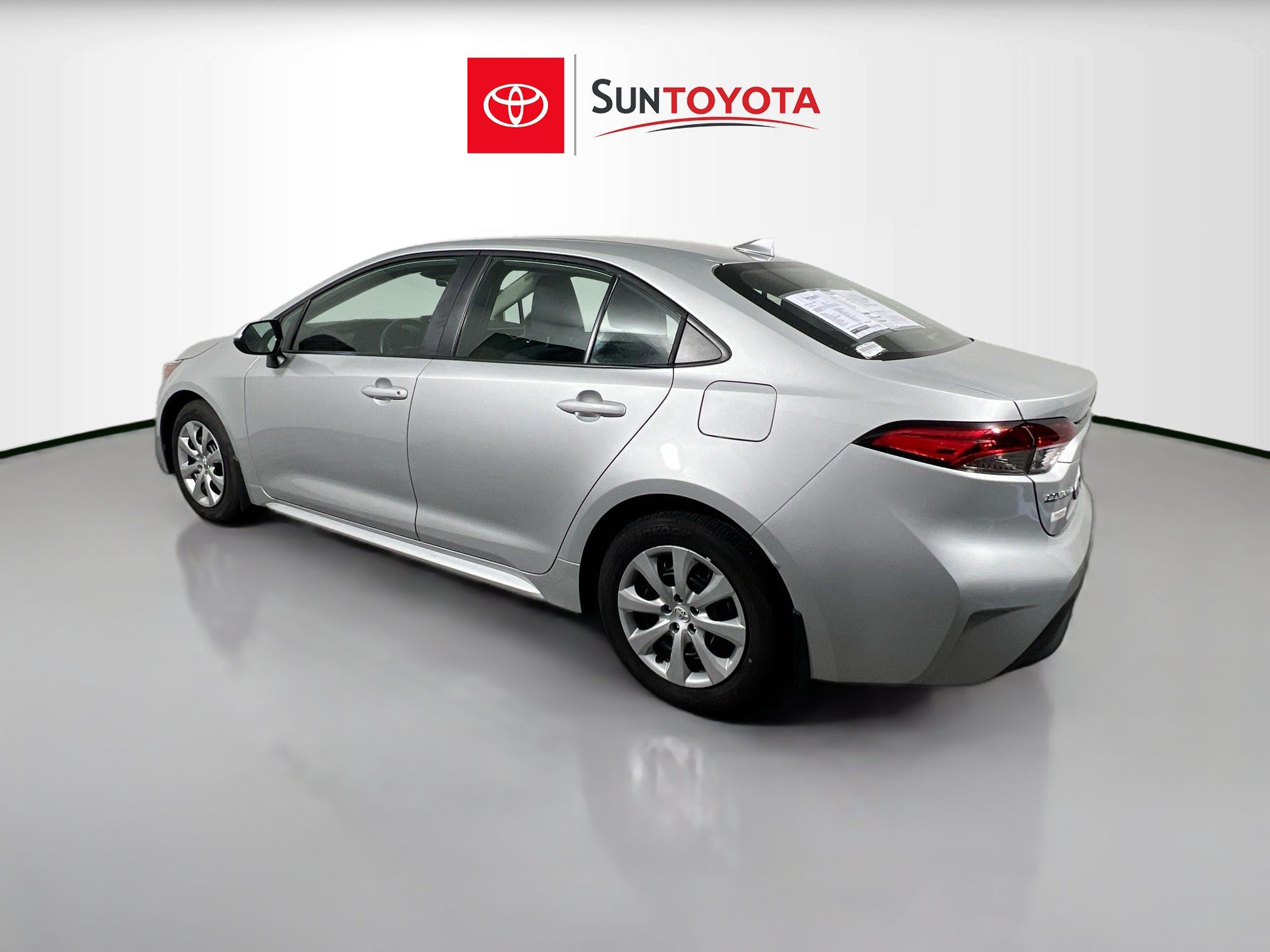 Used 2026 Toyota Corolla LE FWD image 6