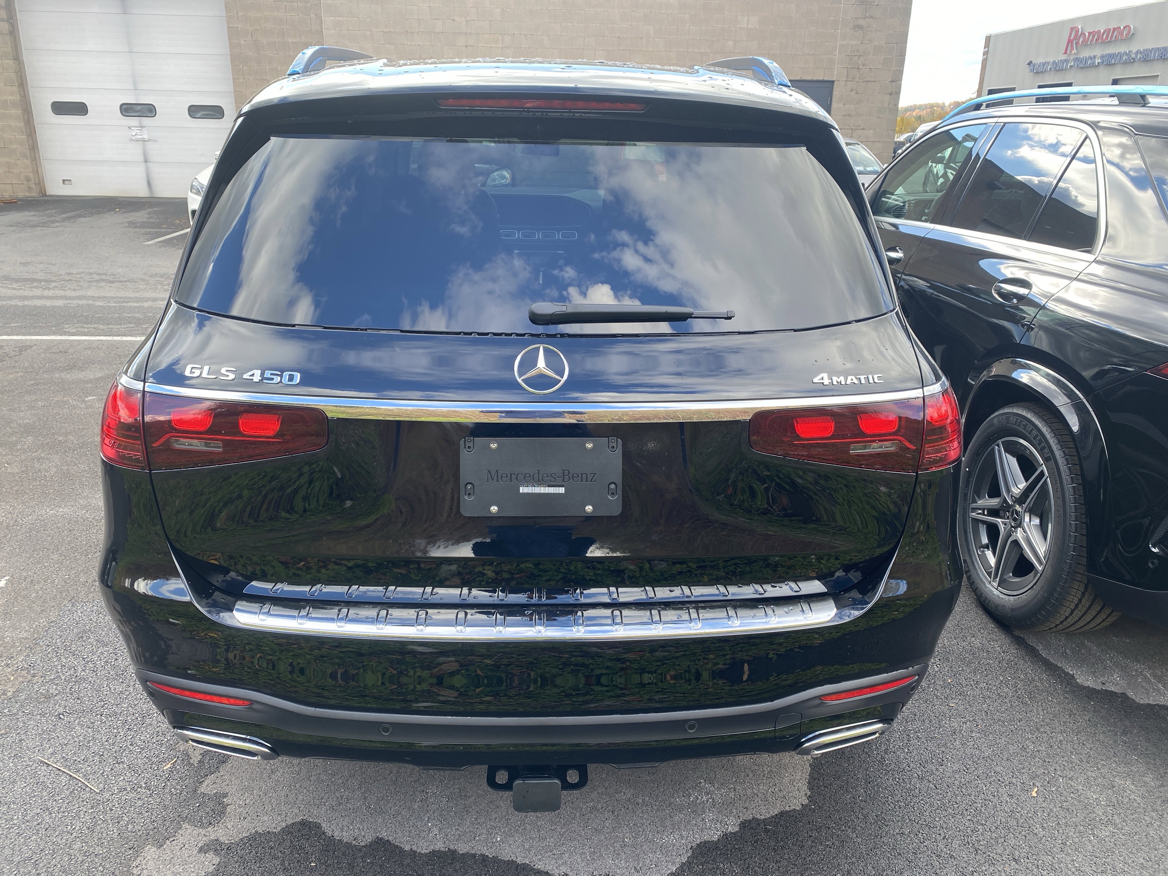 New 2026 Mercedes-Benz GLS 450 4MATIC image 6