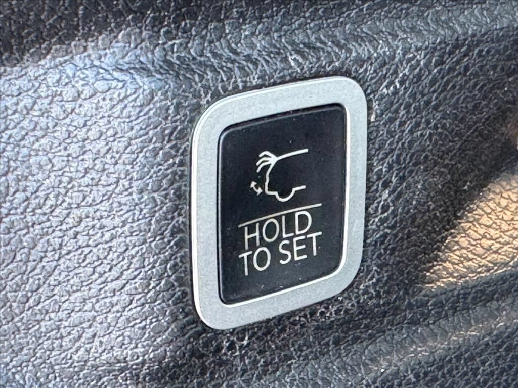 Used 2022 Jeep Grand Cherokee L Overland AWD/4WD image 11