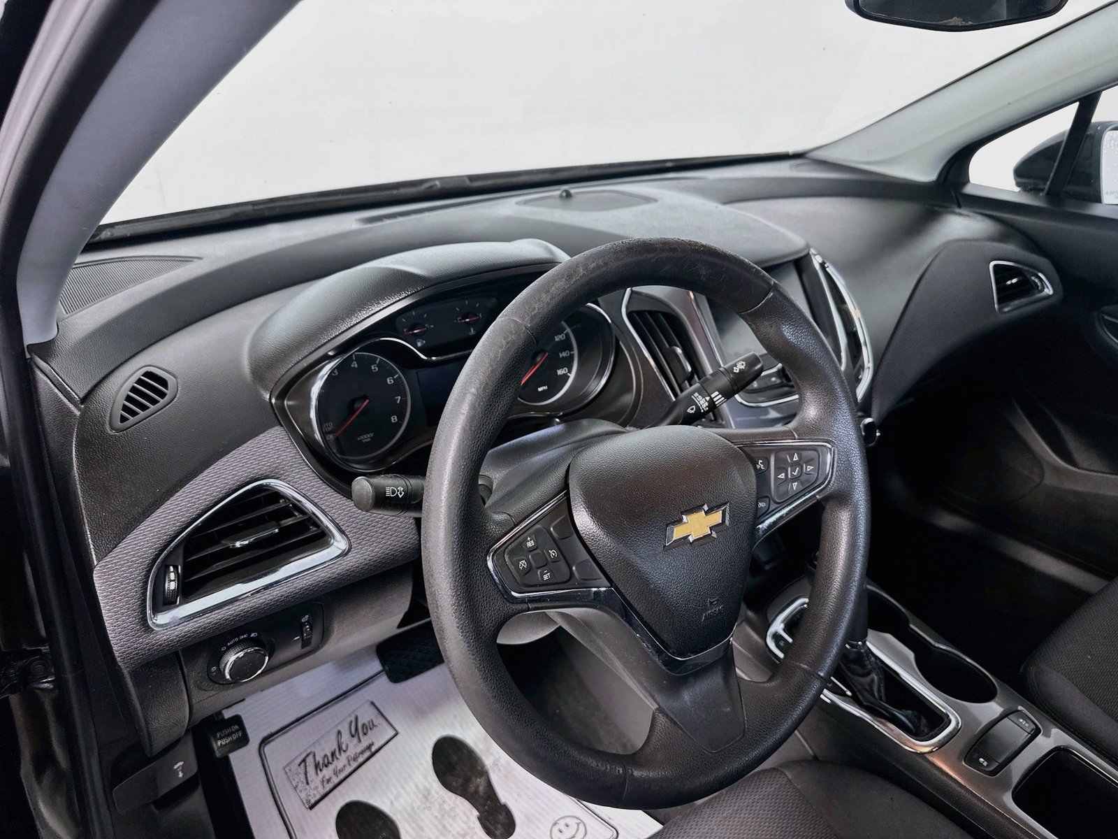Used 2019 Chevrolet Cruze LT w/ LT Fleet Convenience Package FWD image 9