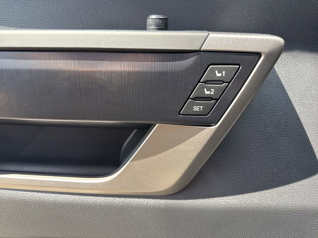 Used 2026 Toyota Sequoia Platinum image 11