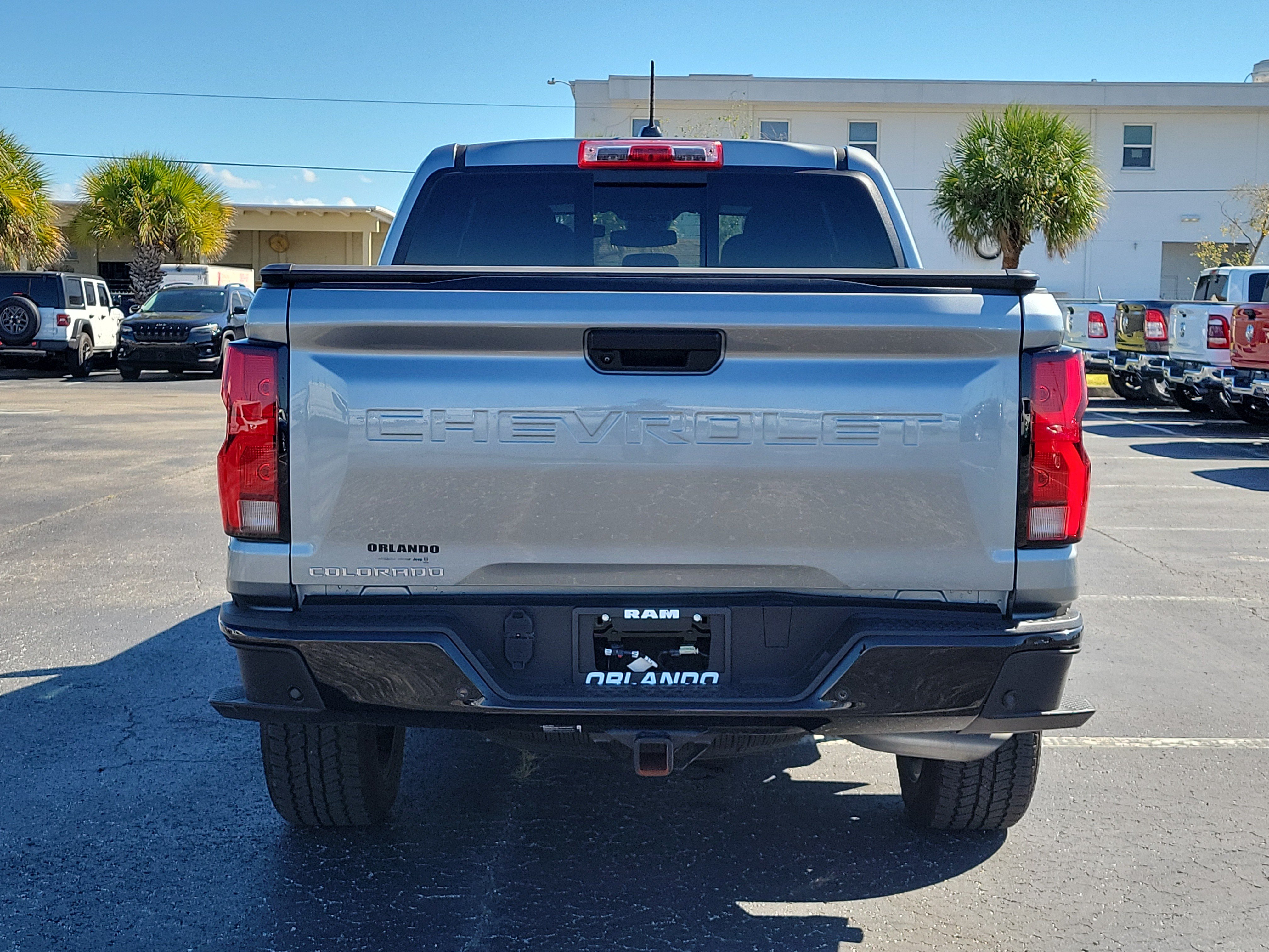 Used 2024 Chevrolet Colorado Z71 w/ Advanced Trailering Package AWD/4WD image 6