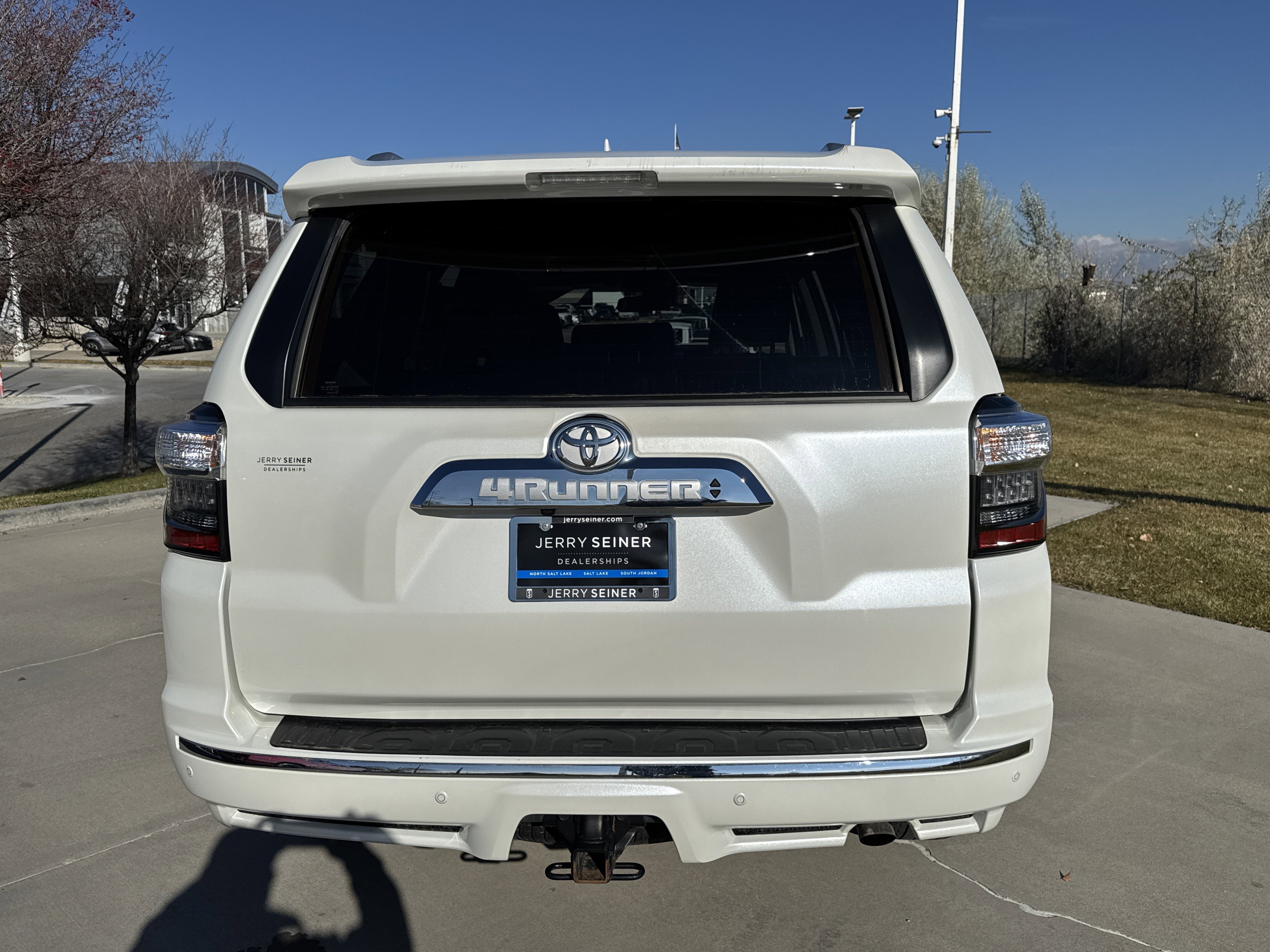 Used 2023 Toyota 4Runner Limited image 4
