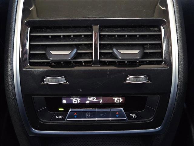 Used 2023 BMW X7 xDrive40i w/ Premium Package image 21