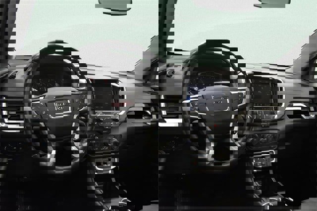 Used 2024 GMC Terrain SLT image 25