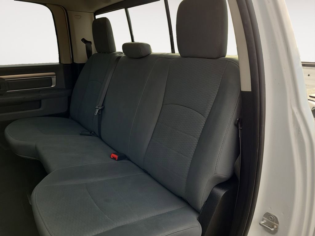 Used 2018 RAM 1500 Classic SLT image 13