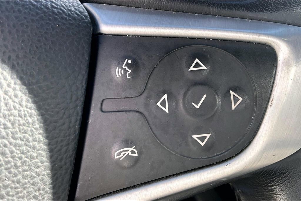 Used 2022 GMC Acadia SLT w/ Technology Package image 12