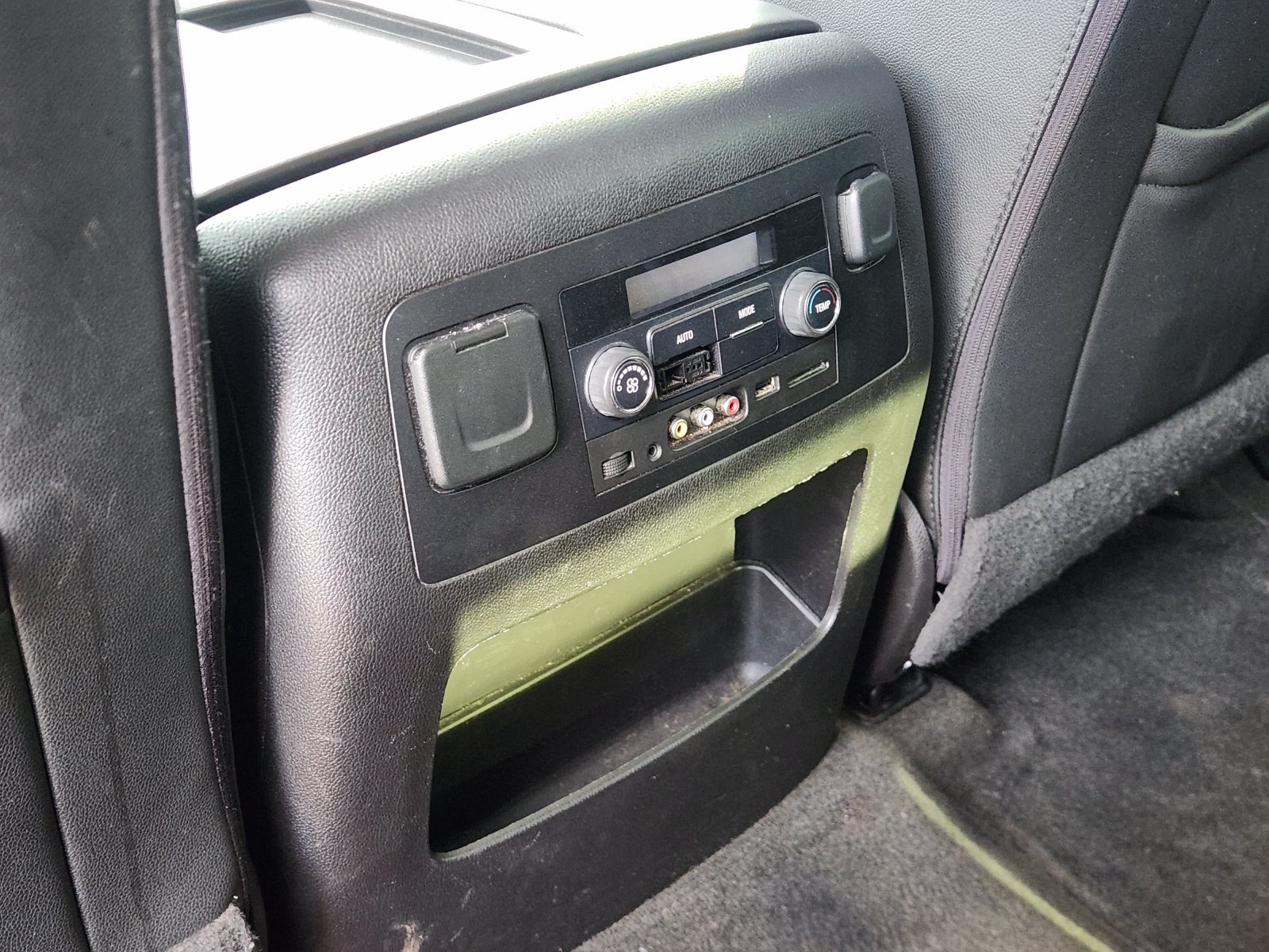 Used 2016 Chevrolet Tahoe LT RWD image 34