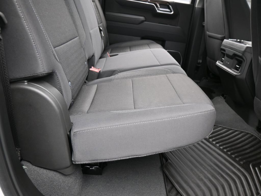 Used 2025 Chevrolet Silverado 1500 RST image 36