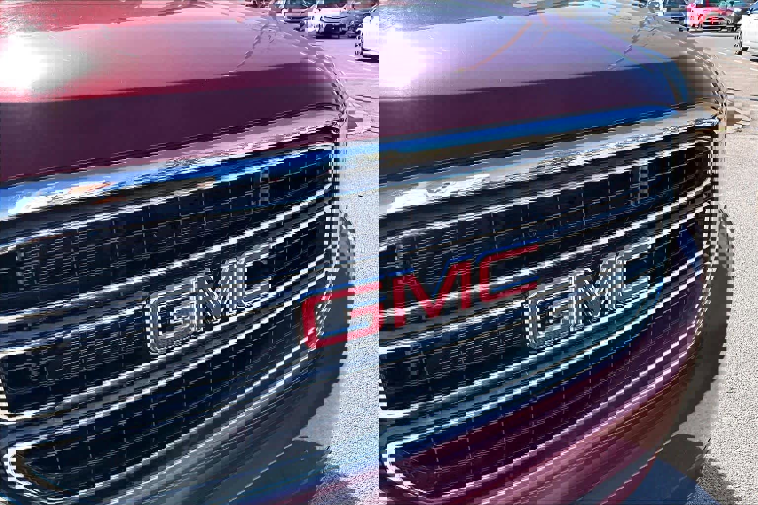 Used 2015 GMC Yukon SLT image 30