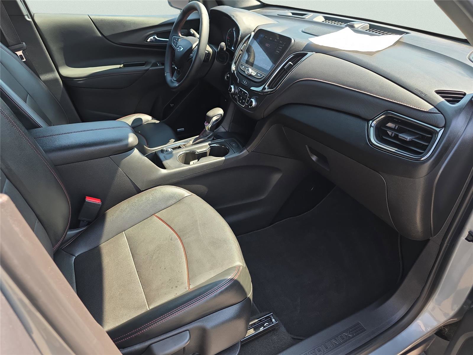 Used 2023 Chevrolet Equinox RS w/ RS Leather Package image 28