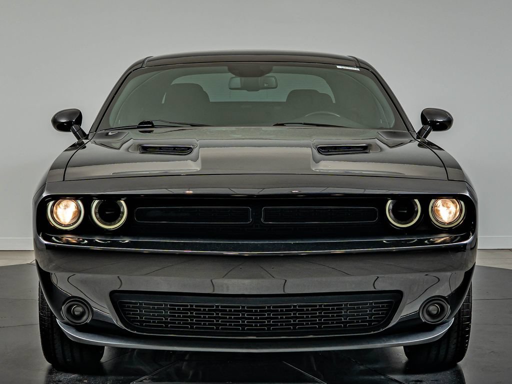Used 2021 Dodge Challenger SXT w/ Blacktop Package RWD image 2