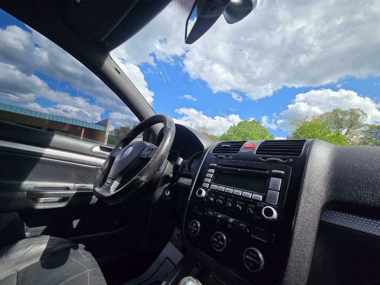 Used 2008 Volkswagen R32 AWD/4WD image 26