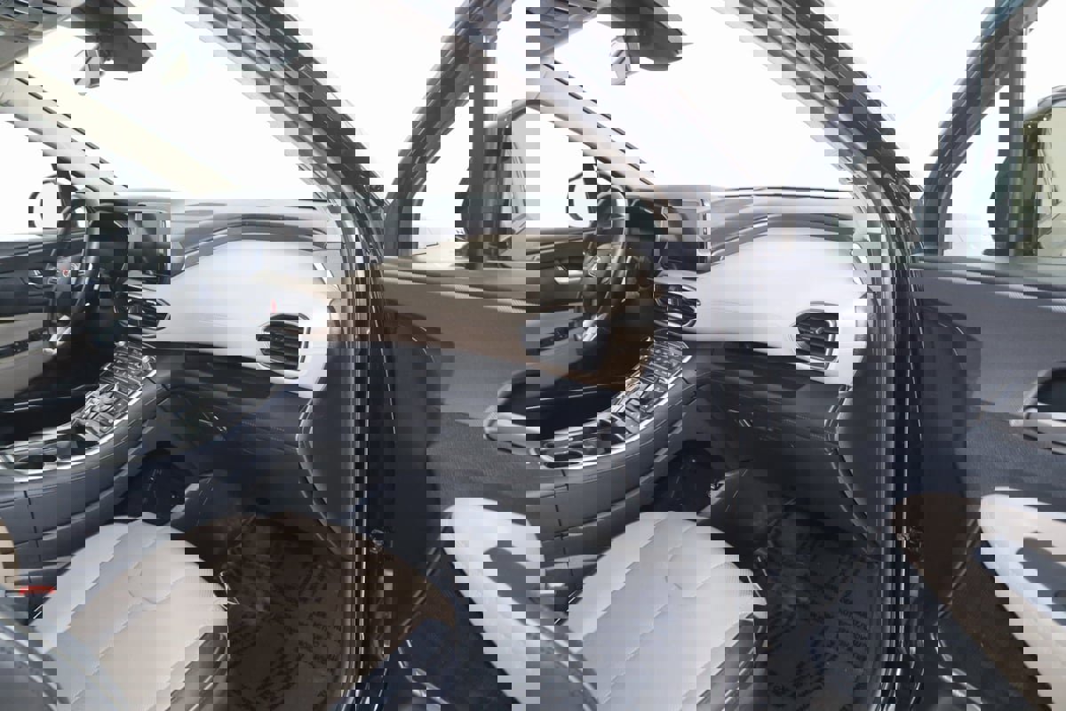 Used 2021 Hyundai Santa Fe Limited w/ Cargo Package image 44