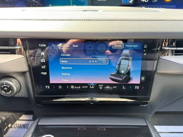Used 2025 Lincoln Navigator Reserve w/ Jet Appearance Package image 37