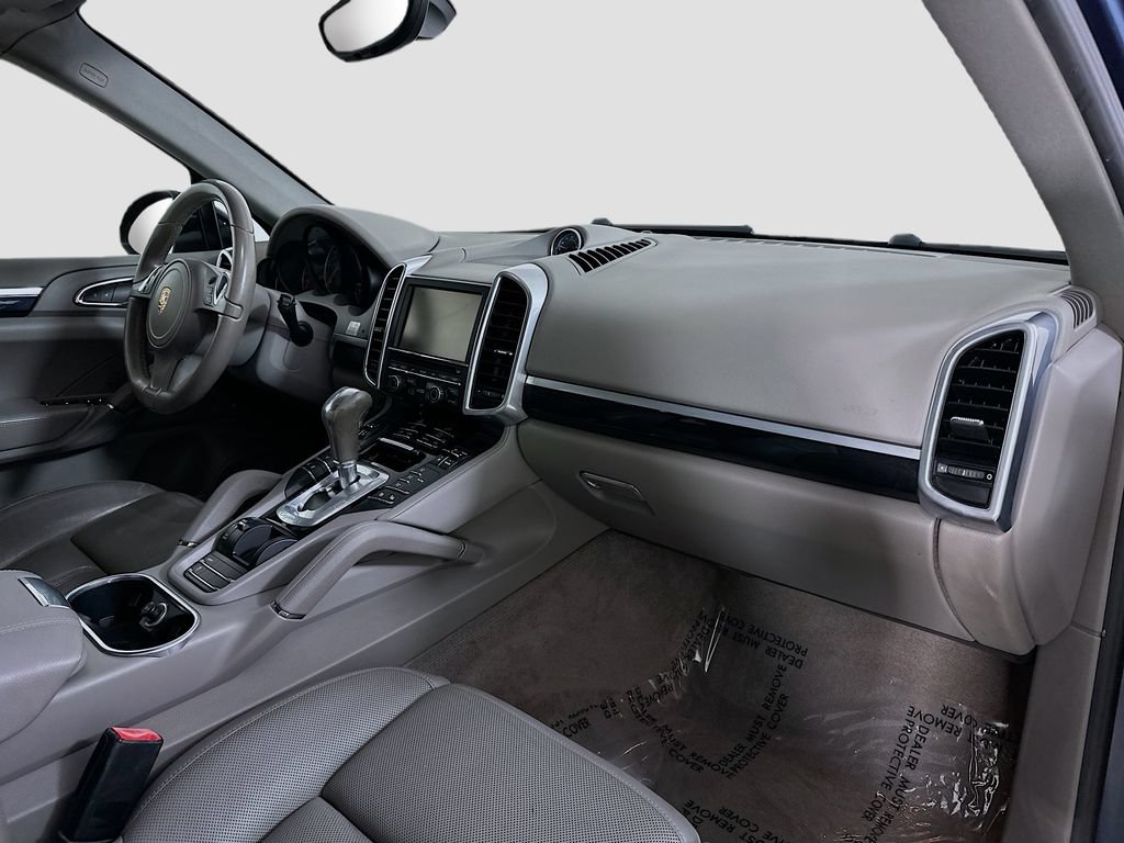Used 2014 Porsche Cayenne Diesel AWD/4WD image 32