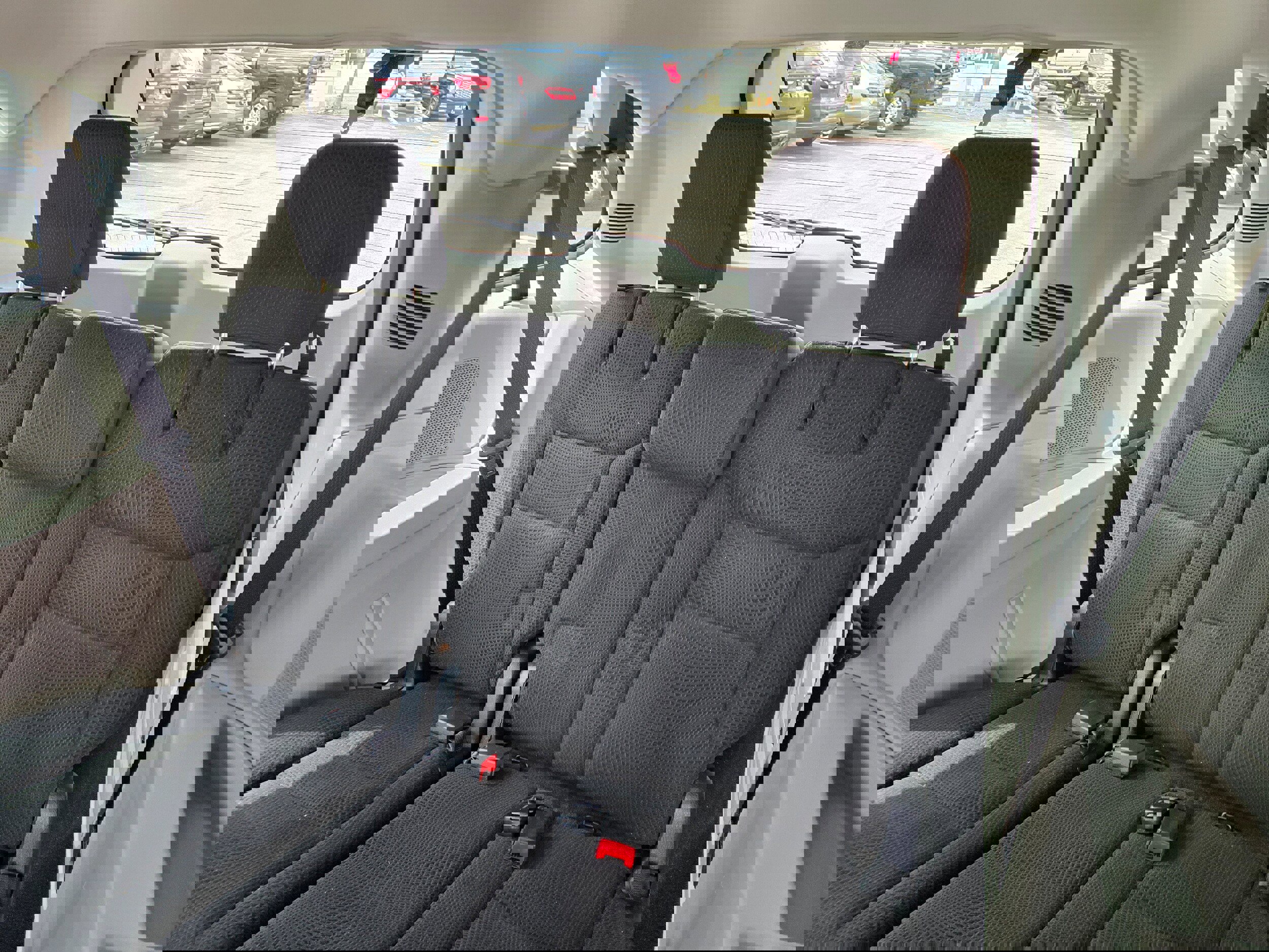 Used 2017 Dodge Grand Caravan SE image 10