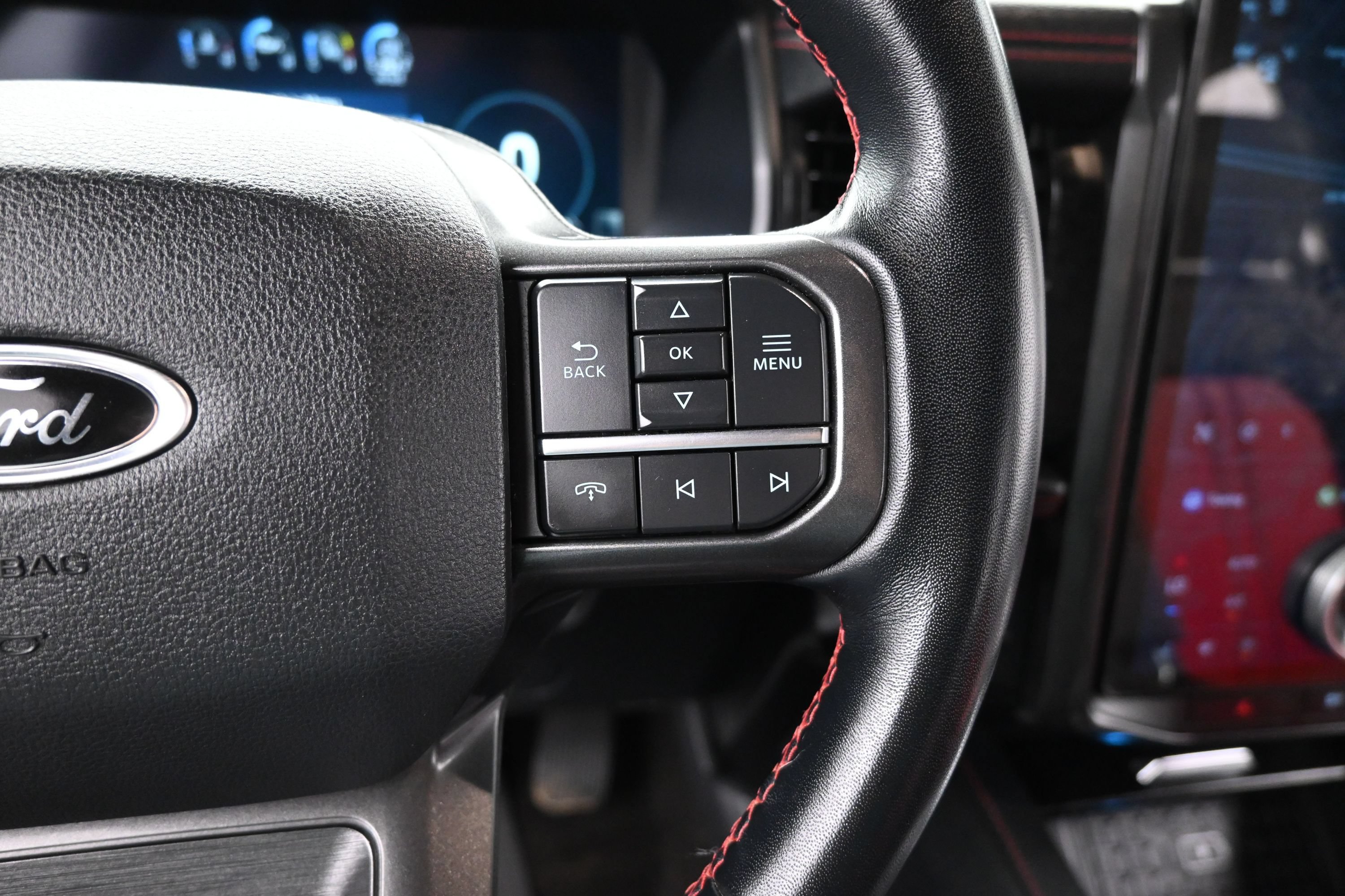 Used 2023 Ford Expedition Limited RWD image 15