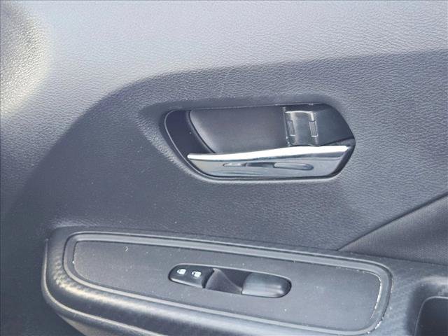 Used 2021 Nissan Versa SV FWD image 12