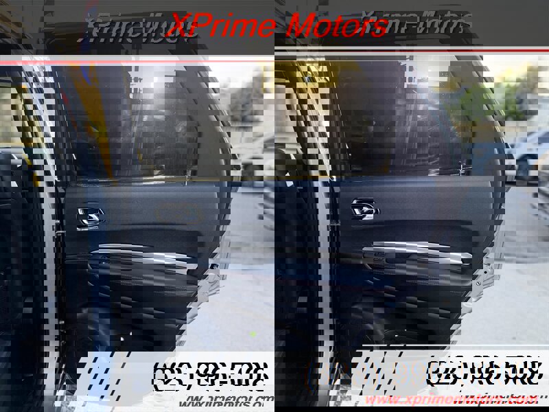 Used 2015 Dodge Durango R/T w/ Technology Group RWD image 32