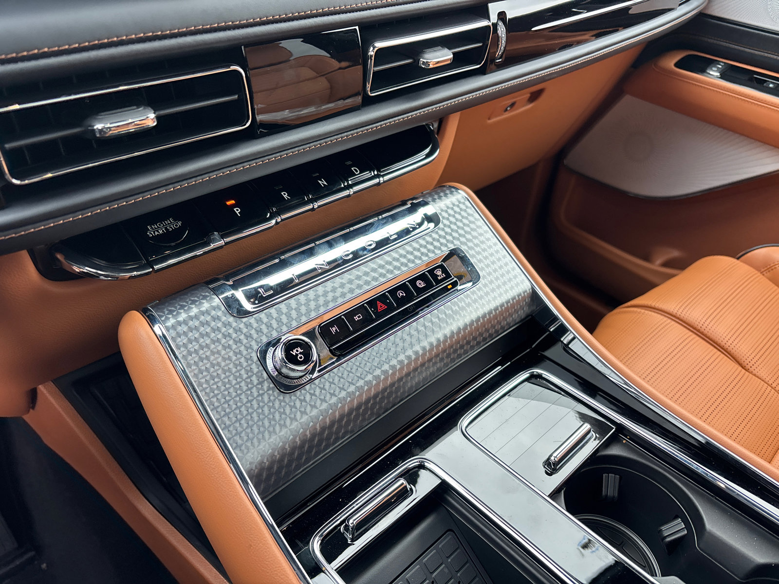 New 2026 Lincoln Aviator Black Label w/ Dynamic Handling Package image 22