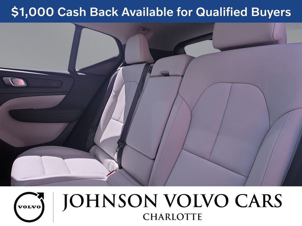 New 2026 Volvo XC40 B5 Ultra w/ Protection Package Premier AWD/4WD image 14
