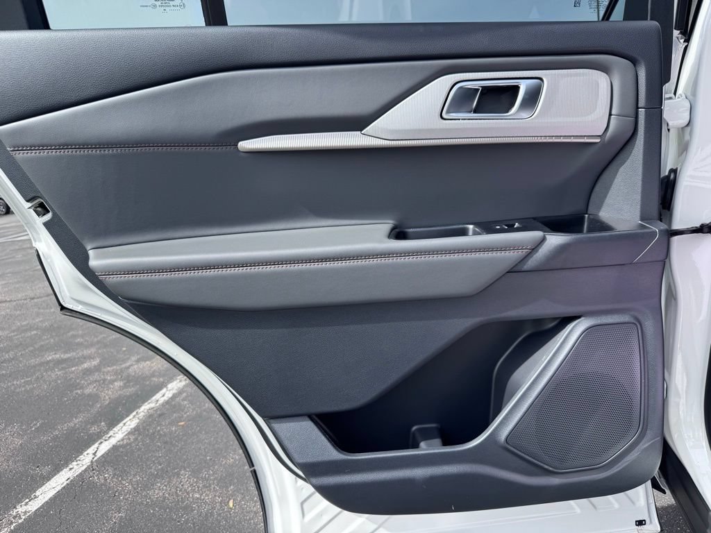 New 2026 Ford Explorer Active AWD/4WD image 23