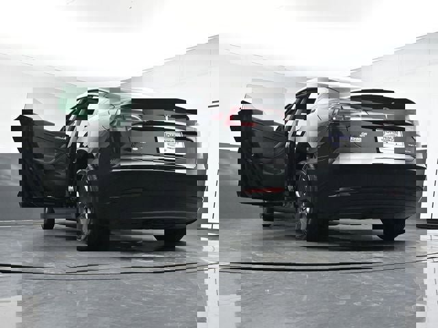 Used 2022 Tesla Model 3 Long Range image 39