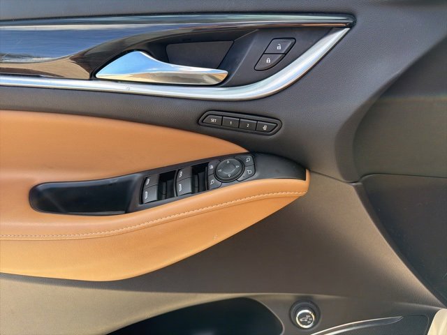 Used 2020 Buick Enclave Premium image 11