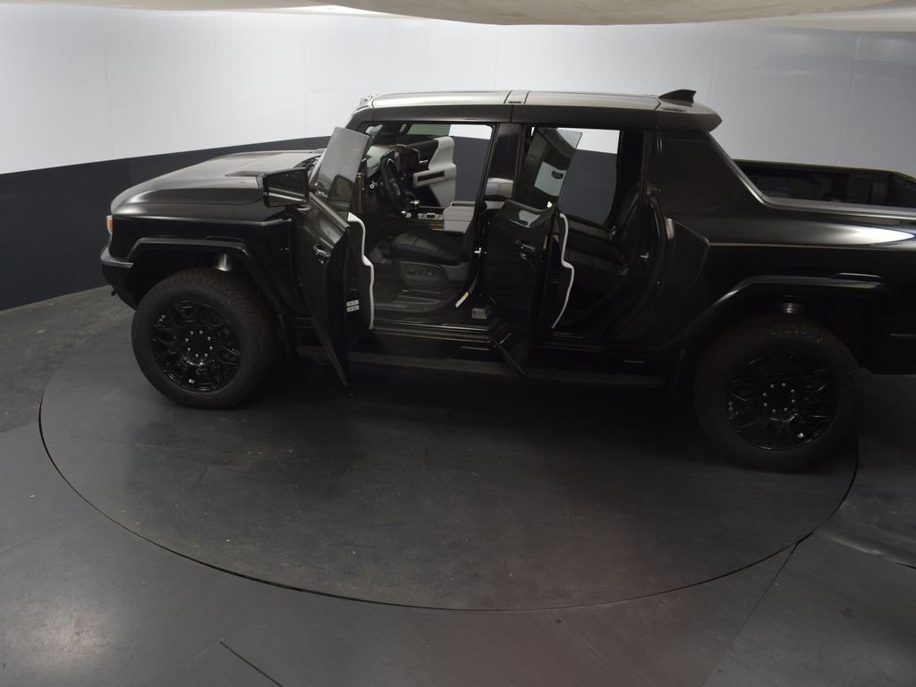 New 2025 GMC Hummer EV 2X w/ LPO, Dark Essentials Package image 58