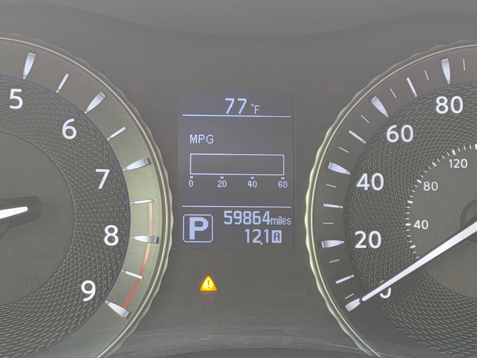 Used 2018 INFINITI Q70 Luxe RWD image 27