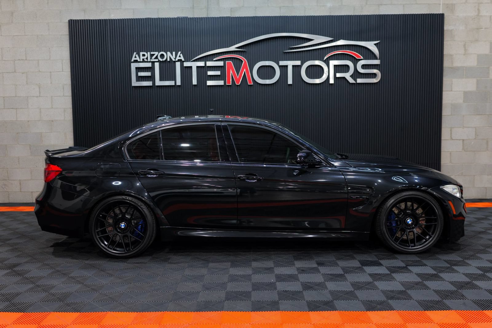 Used 2017 BMW M3 RWD image 8