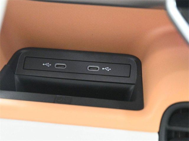 New 2025 Volkswagen ID. Buzz 1st Edition image 10