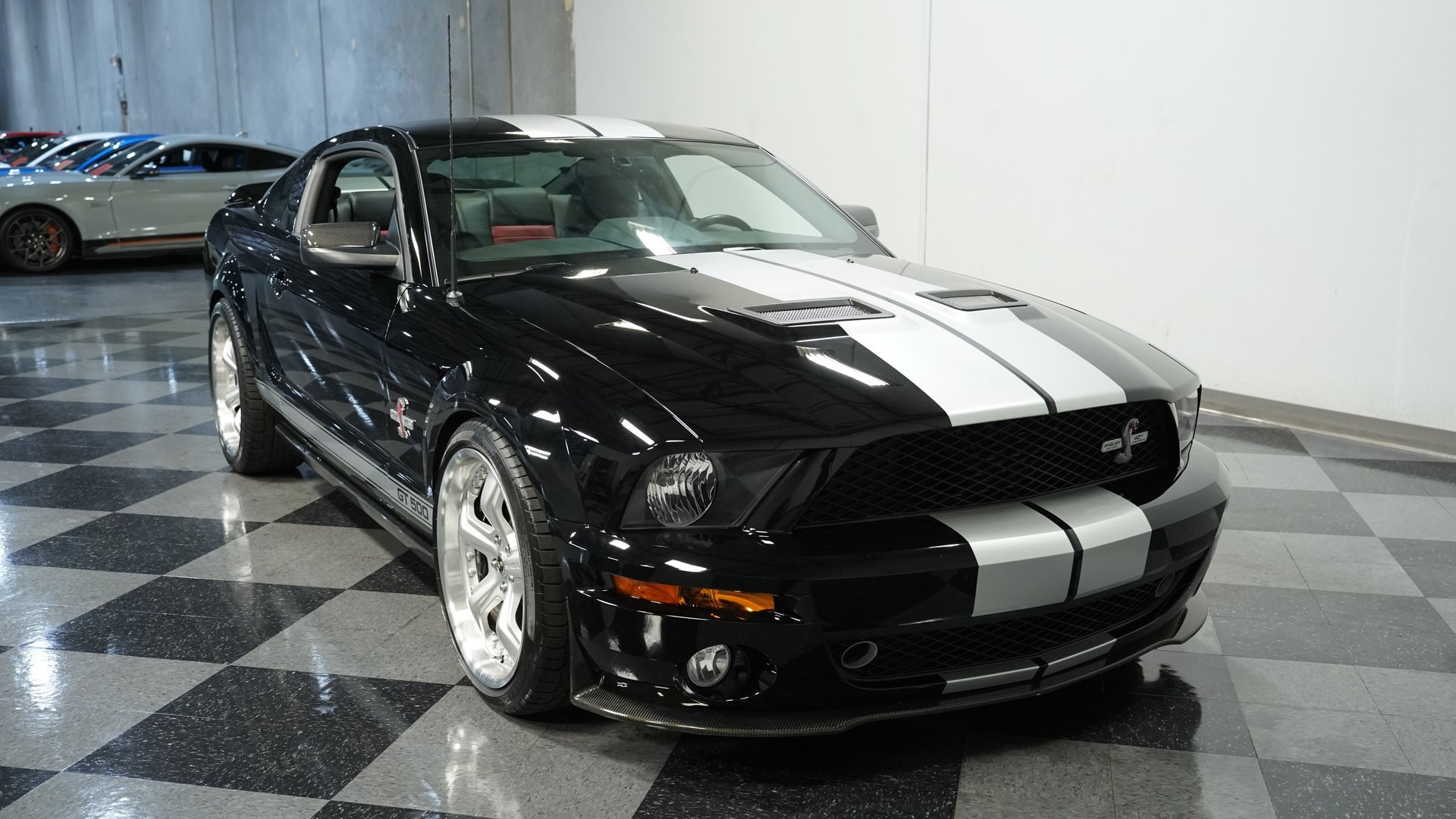Used 2007 Ford Mustang Shelby GT500 RWD image 14