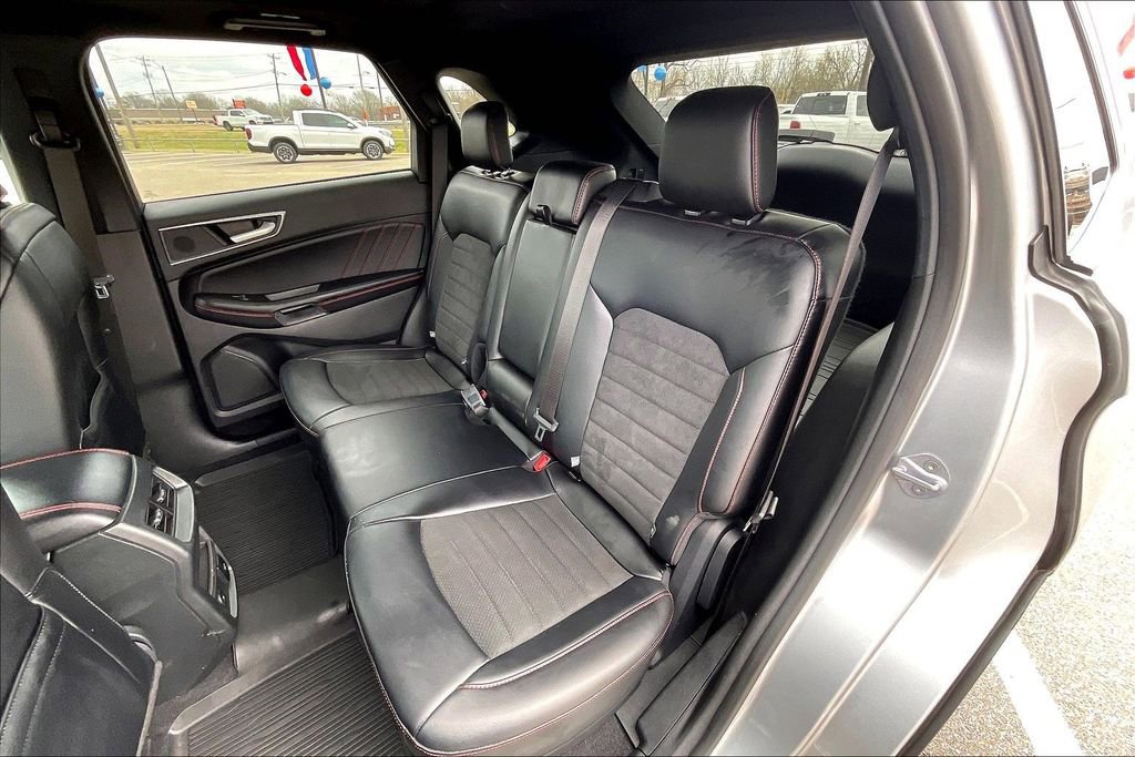 Used 2024 Ford Edge ST-Line image 26