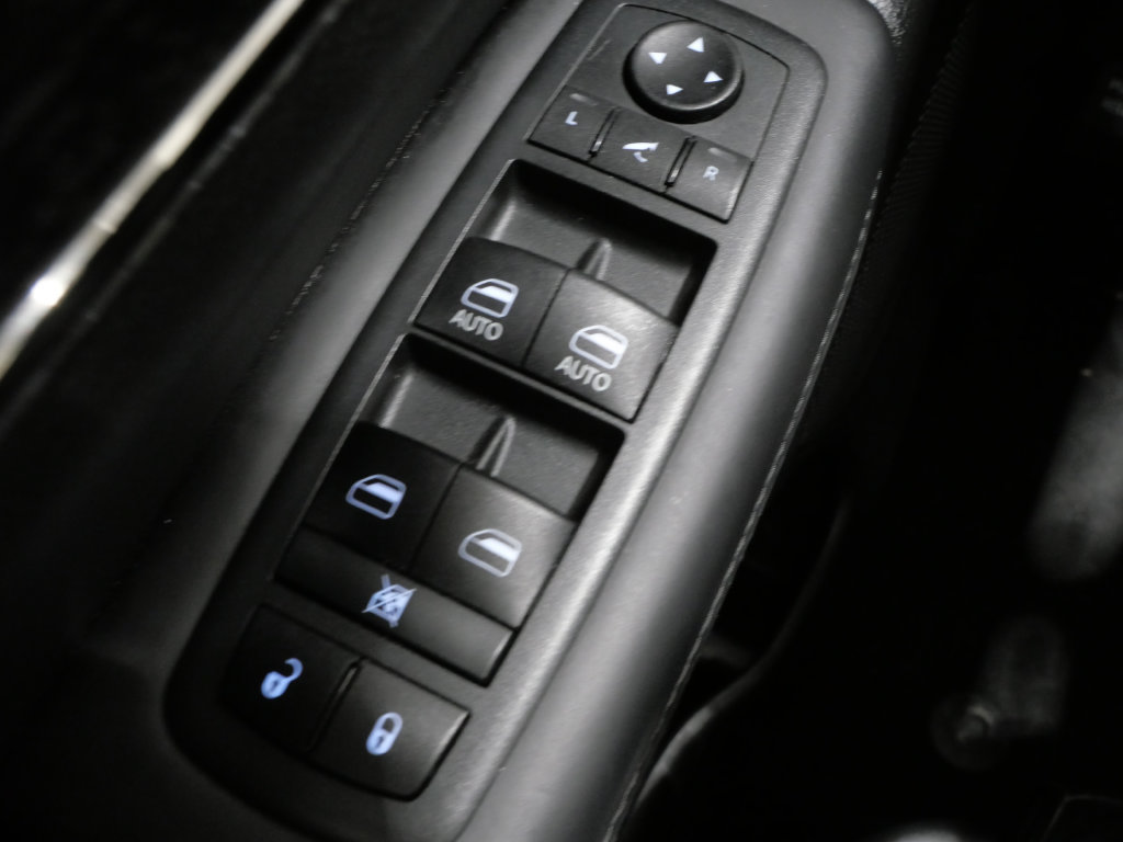 Used 2019 Jeep Grand Cherokee High Altitude AWD/4WD image 14